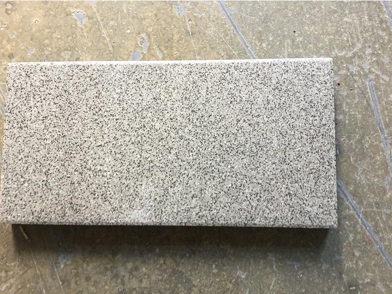 泉州現(xiàn)代科技廣場(chǎng)磚限時(shí)銷售